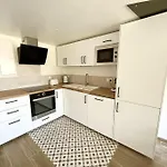 Duplex Centre - 50m De La - Clim - Garage - Netflix