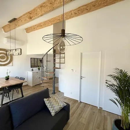 Duplex Centre - 50m De La - Clim - Garage - Netflix