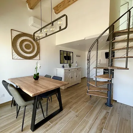 Apartment Duplex Centre - 50m De La - Clim - Garage - Netflix