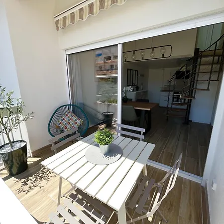 Duplex Centre - 50m De La - Clim - Garage - Netflix Apartment Le Grau-du-Roi